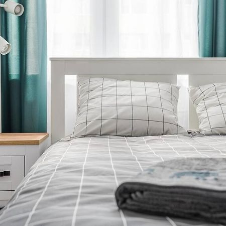 Uroczy Apartament 2 Pokoje - 10 Min Do Morza! Gdansk Ngoại thất bức ảnh
